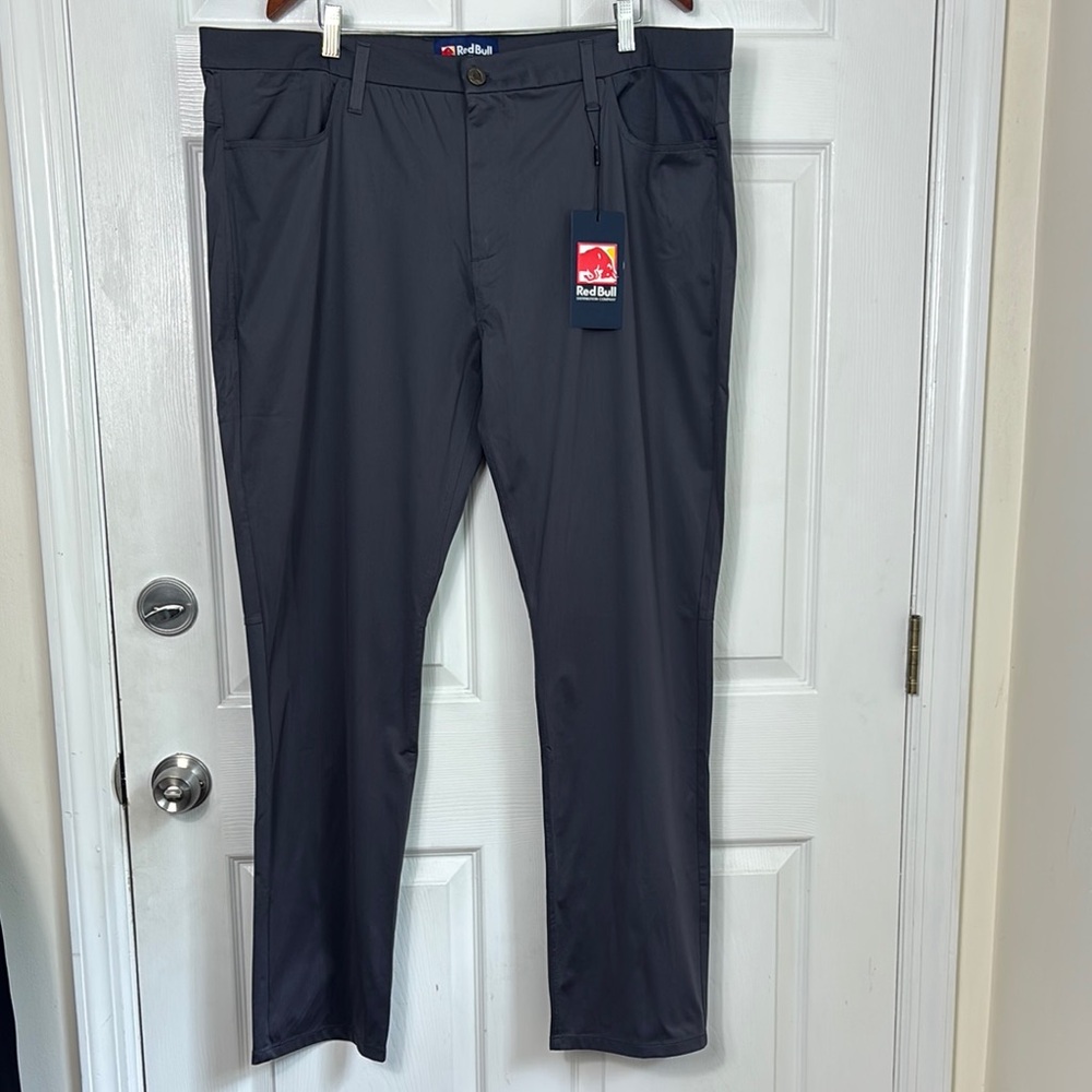 New REDBULL Distribution Gray Work Chino size 44 X 32 Sorona blend  lightweight